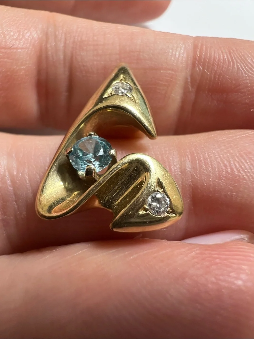 14K yellow gold pendant with genuine diamonds and blue aquamarine or topaz